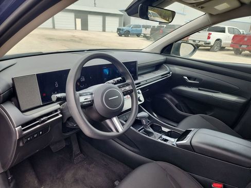 Used 2025 Hyundai Tucson SEL FWD image 11