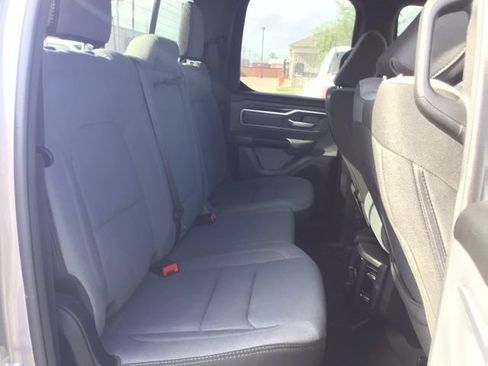 Used 2021 RAM 1500 Big Horn AWD/4WD image 15