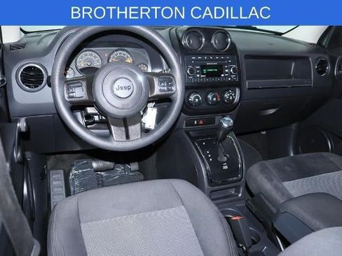 Used 2016 Jeep Patriot Sport AWD/4WD image 25