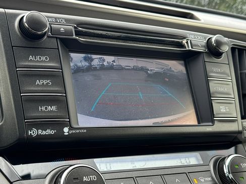 Used 2015 Toyota RAV4 XLE image 21