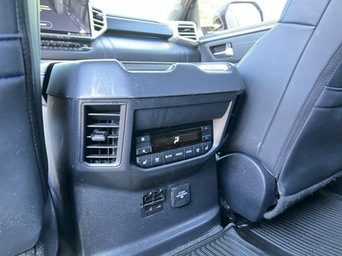 Used 2024 Toyota Sequoia Platinum AWD/4WD image 22