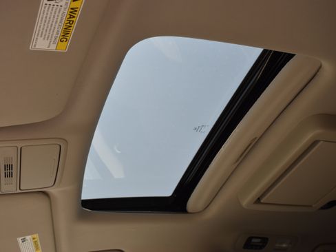 New 2026 Honda Odyssey Touring image 28