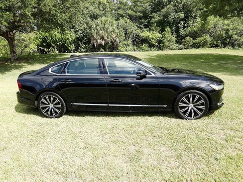 Used 2023 Volvo S90 B6 Plus AWD/4WD image 4