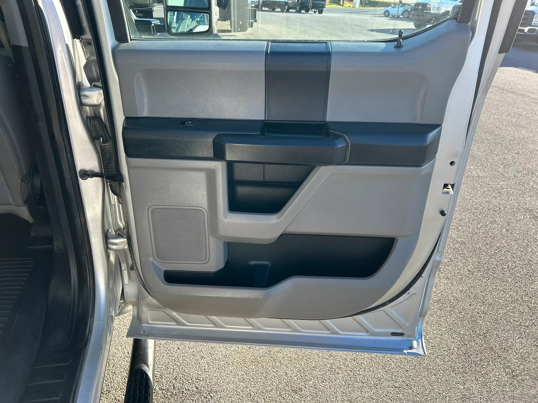 Used 2019 Ford F250 XL w/ Power Equipment Group RWD image 27