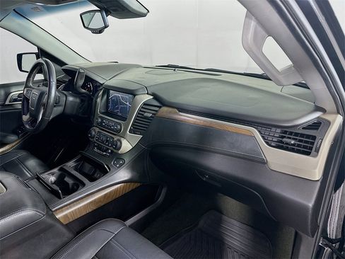 Used 2018 GMC Yukon XL Denali w/ Enhanced Security Package image 32