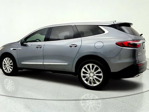 Used 2018 Buick Enclave Premium w/ Experience Buick Package FWD image 7