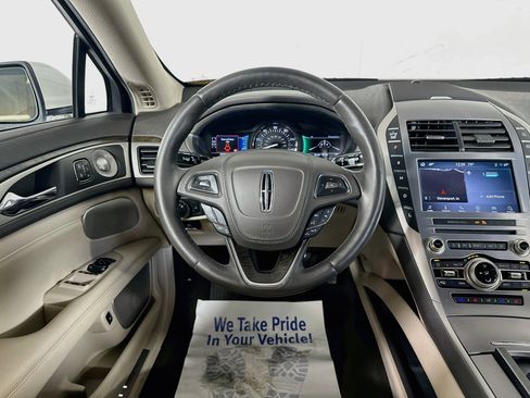 Used 2020 Lincoln MKZ Reserve w/ Luxury Package FWD image 22