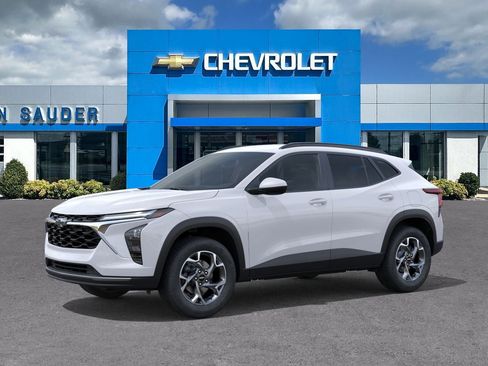 New 2026 Chevrolet Trax LT w/ LT Convenience Package image 2