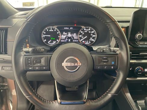 Used 2023 Nissan Pathfinder Rock Creek image 14