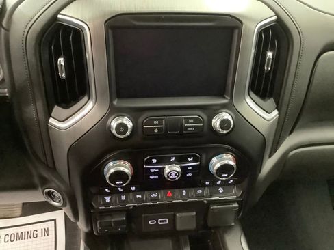 Used 2023 GMC Sierra 2500 Denali image 17