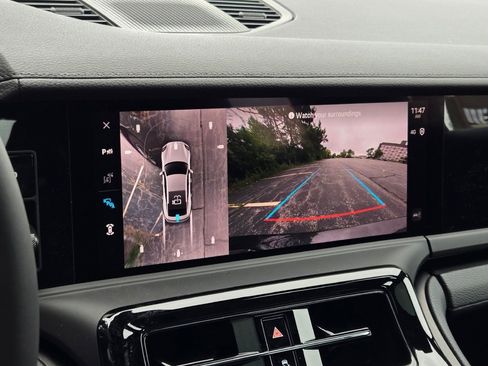 New 2025 Porsche Panamera 4 image 23