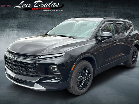 Used 2024 Chevrolet Blazer LT w/ Convenience Package AWD/4WD image 2