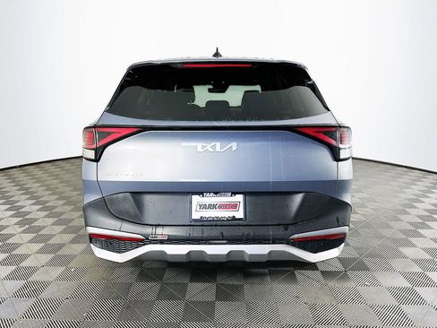 Used 2023 Kia Sportage EX image 9