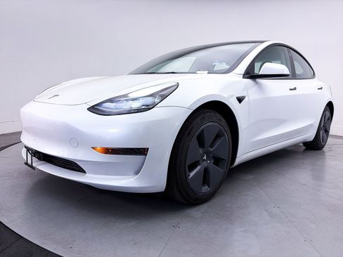 Used 2023 Tesla Model 3 Standard Range RWD image 21