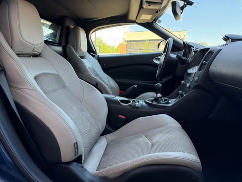 Used 2013 Nissan 370Z Touring image 20