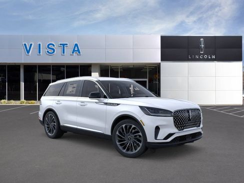 Used 2026 Lincoln Aviator Reserve AWD/4WD image 7