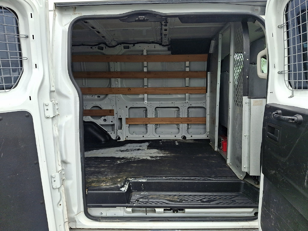 Used 2016 Ford Transit 250 130 Low Roof w/ Exterior Upgrade Package RWD image 10