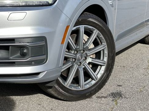 Used 2018 Audi Q7 3.0T Premium Plus w/ Premium Plus Package image 10