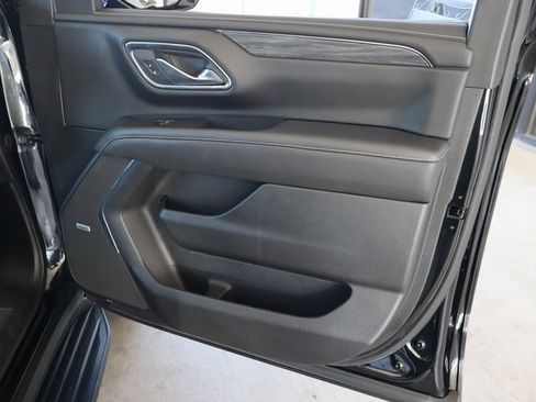 Used 2023 GMC Yukon XL SLT image 53