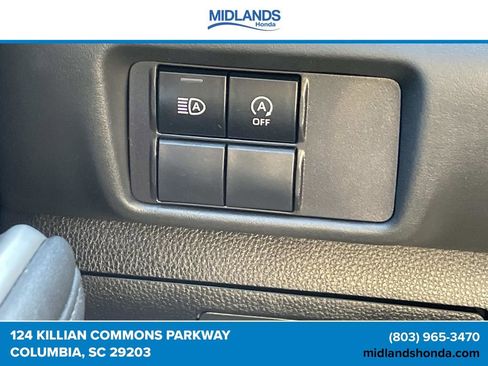 Used 2023 Toyota Highlander L FWD image 18