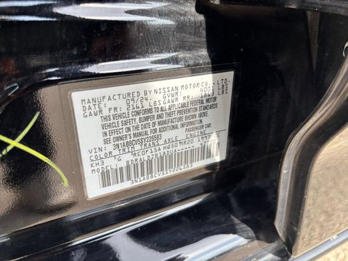 Used 2025 Nissan Sentra SV FWD image 22