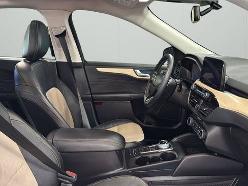 Used 2022 Ford Escape Titanium w/ Titanium Elite Package image 33