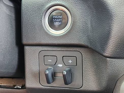 Used 2023 Toyota Tundra SR5 AWD/4WD image 15