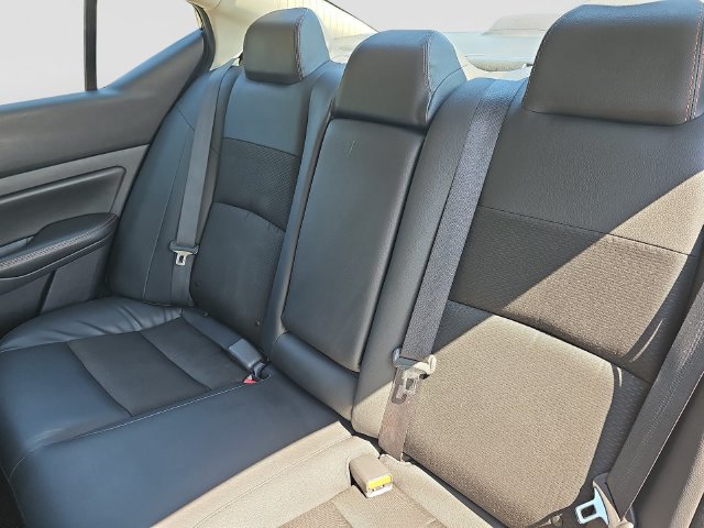 Used 2020 Nissan Altima 2.5 SR w/ Premium Package FWD image 16