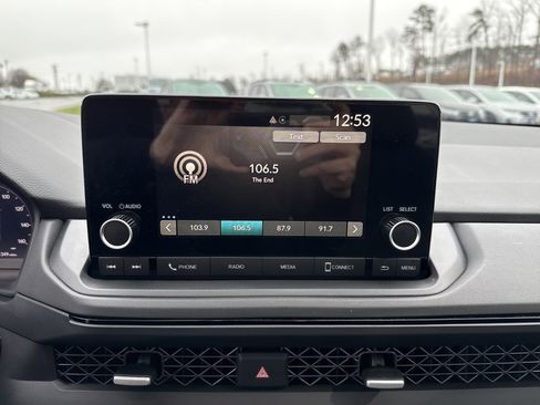 Certified 2023 Honda Accord EX image 23