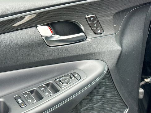Used 2022 Hyundai Santa Fe Limited image 8