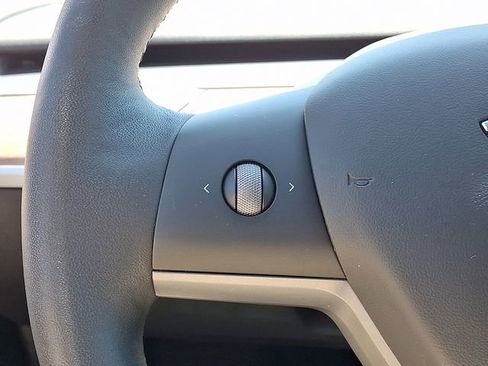 Used 2021 Tesla Model 3 Standard Range Plus RWD image 23