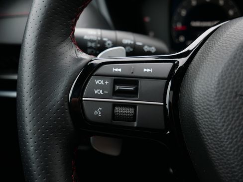 Used 2025 Acura ADX A-Spec image 28