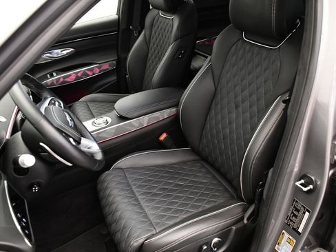 Used 2025 Genesis GV70 3.5T Sport w/ Sport Advanced Package image 38