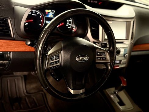 Used 2013 Subaru Outback 2.5i Limited image 33