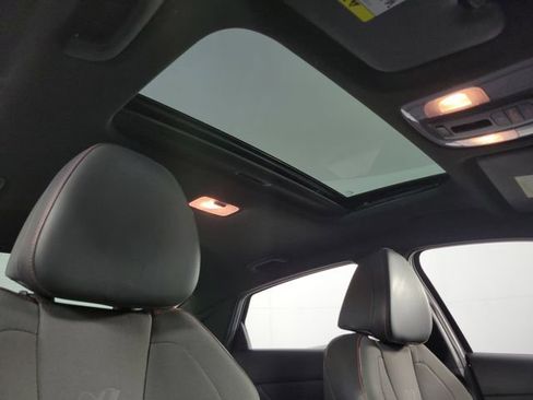 Used 2021 Hyundai Elantra N Line image 18