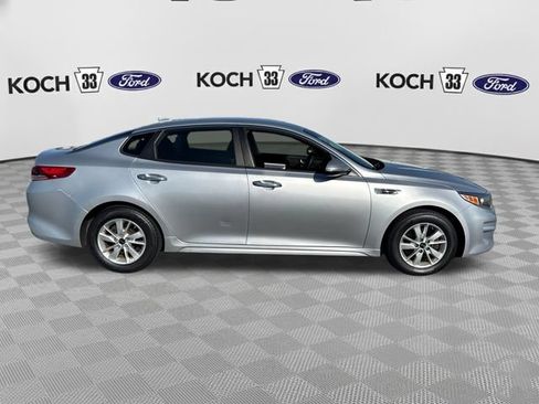 Used 2018 Kia Optima LX FWD image 9