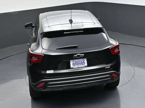 Used 2026 Chevrolet Trax RS w/ Sunroof Package FWD image 41