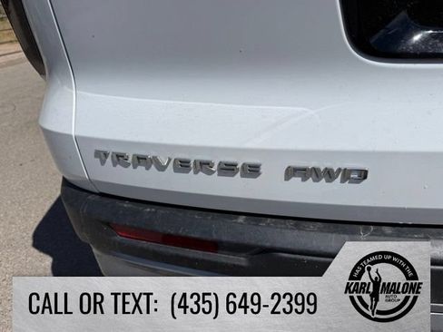 Used 2025 Chevrolet Traverse LT w/ Driver Confidence Package AWD/4WD image 10