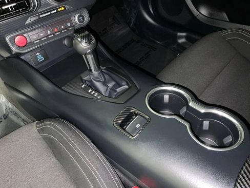 Used 2024 Ford Mustang Coupe RWD image 17