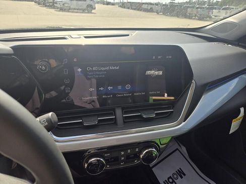 New 2026 Chevrolet Trax LT w/ Driver Confidence Package image 15