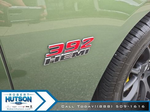 Used 2019 Dodge Charger Scat Pack w/ Dynamics Package RWD image 25