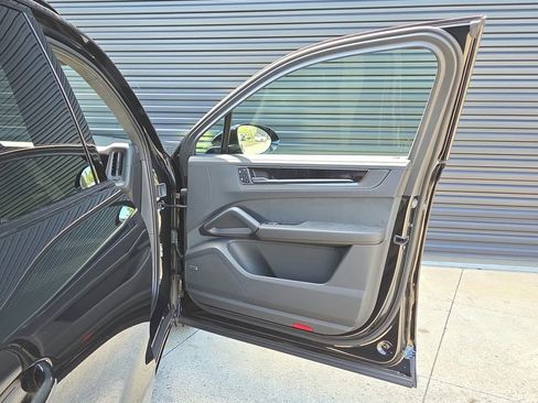 New 2026 Porsche Cayenne GTS image 20