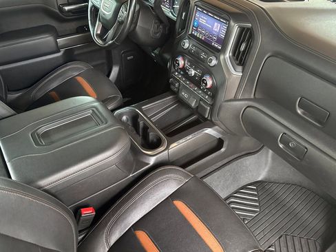 Used 2020 GMC Sierra 2500 AT4 w/ AT4 Premium Package AWD/4WD image 15