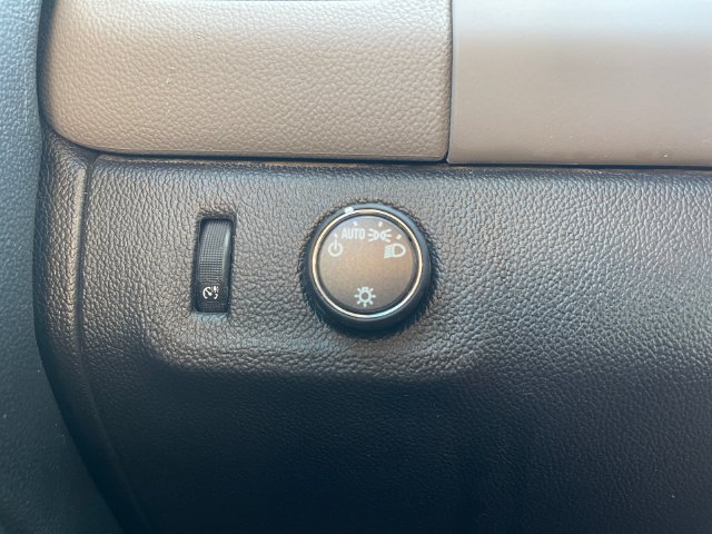 Used 2018 Chevrolet Colorado W/T RWD image 26