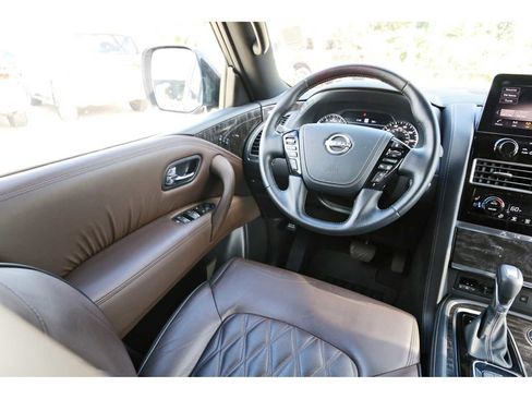 Used 2024 Nissan Armada Platinum w/ Captain's Chairs Package image 6