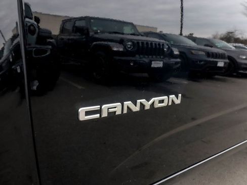 Used 2020 GMC Canyon SLE image 24