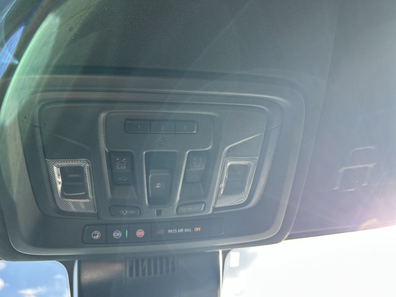 Used 2025 Chevrolet Silverado 2500 High Country w/ High Country Premium Package AWD/4WD image 38