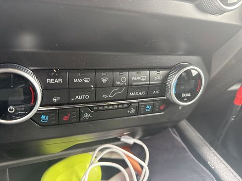 Used 2019 Ford Expedition XLT w/ Equipment Group 202A image 27