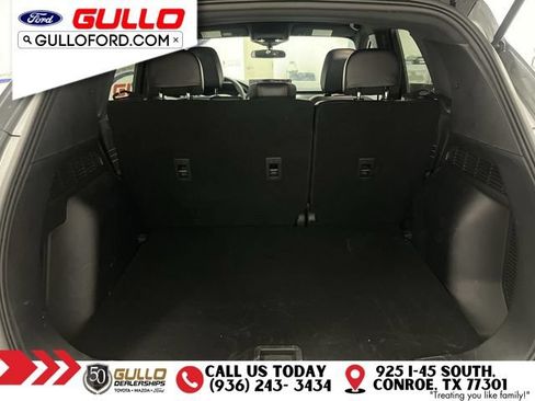 Used 2025 Ford Escape ST-Line w/ Tech Pack #1 FWD image 11