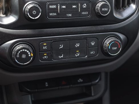 Used 2017 Chevrolet Colorado W/T AWD/4WD image 8